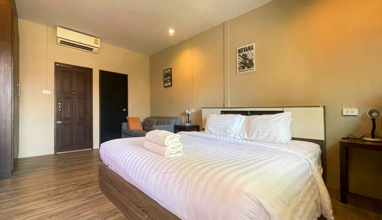 Comfortable room for solo travellers at New Breakers Hotel Rawai
